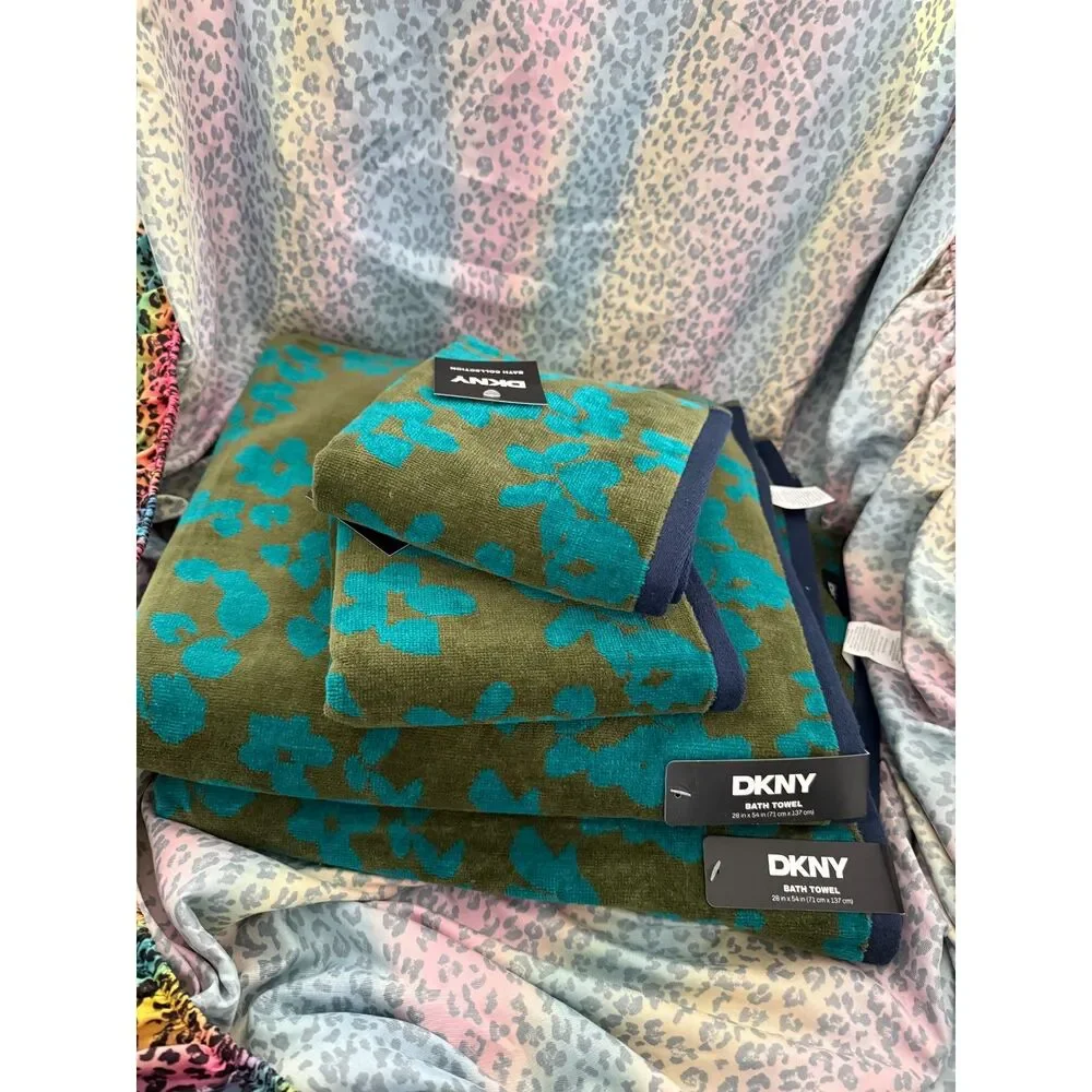 DKNY Bath Towel Set 4-Piece Floral Print Green Teal Cotton Towels Reversable